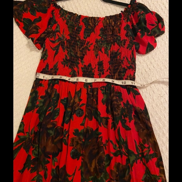 Off shoulder dress - Picture 5 of 6